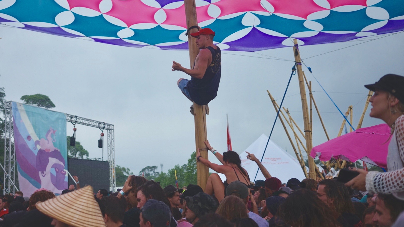 21ef8428-1276-4507-8c6f-f141dd5f7011