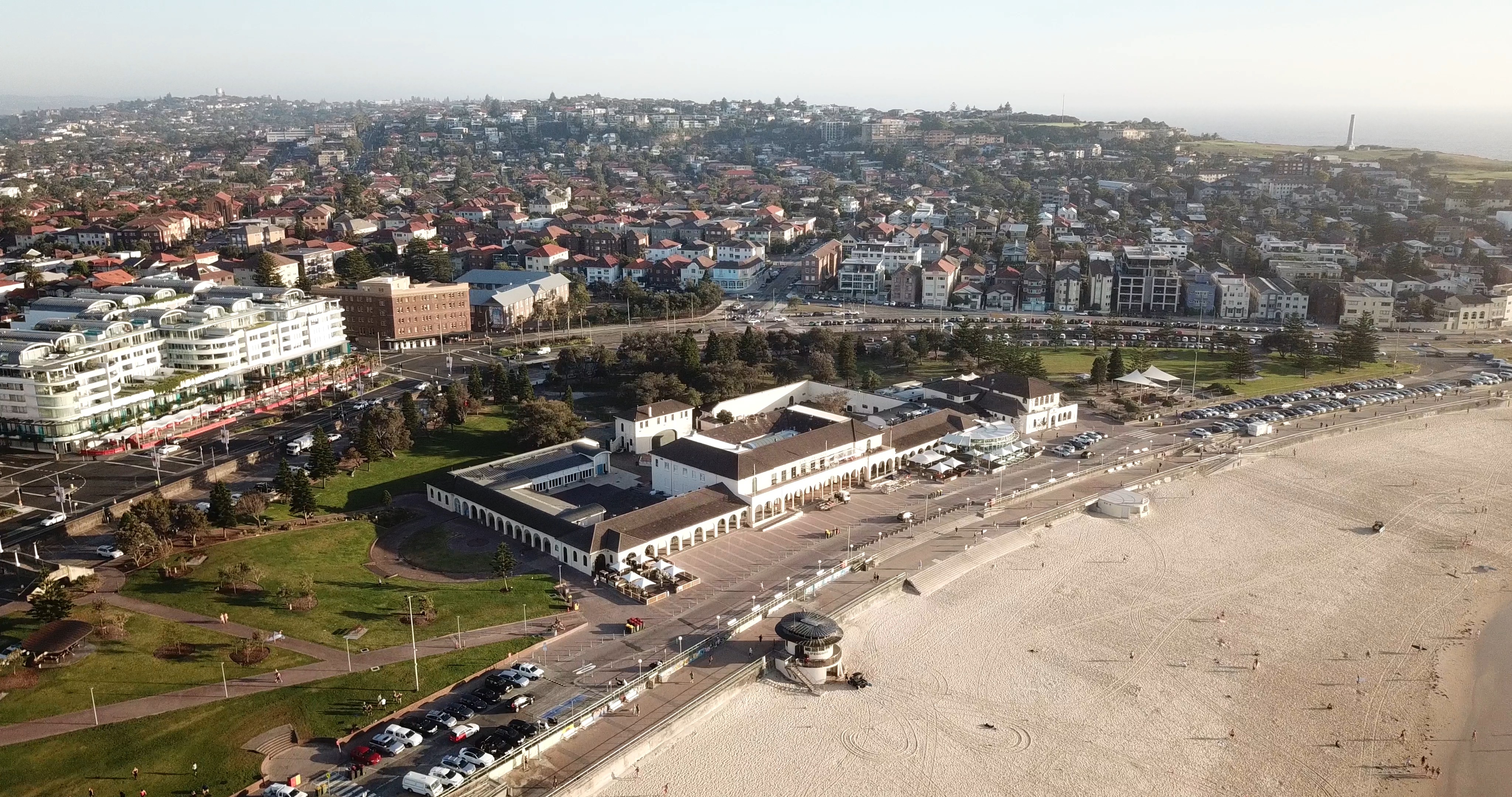 Frame-14-12-2017-08-00-32-squashed