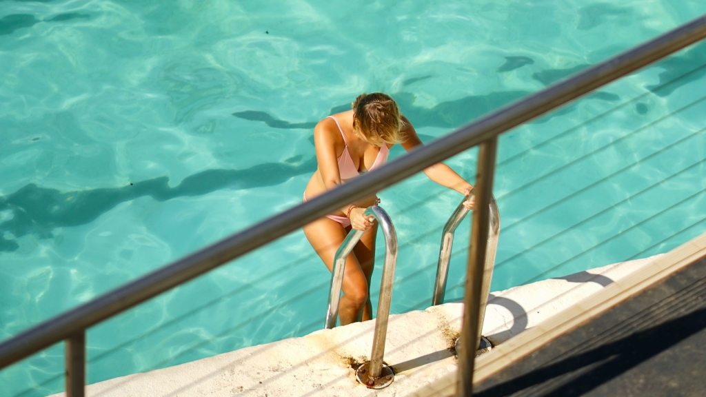 Day 99. – Midday&nbsp;Icebergs